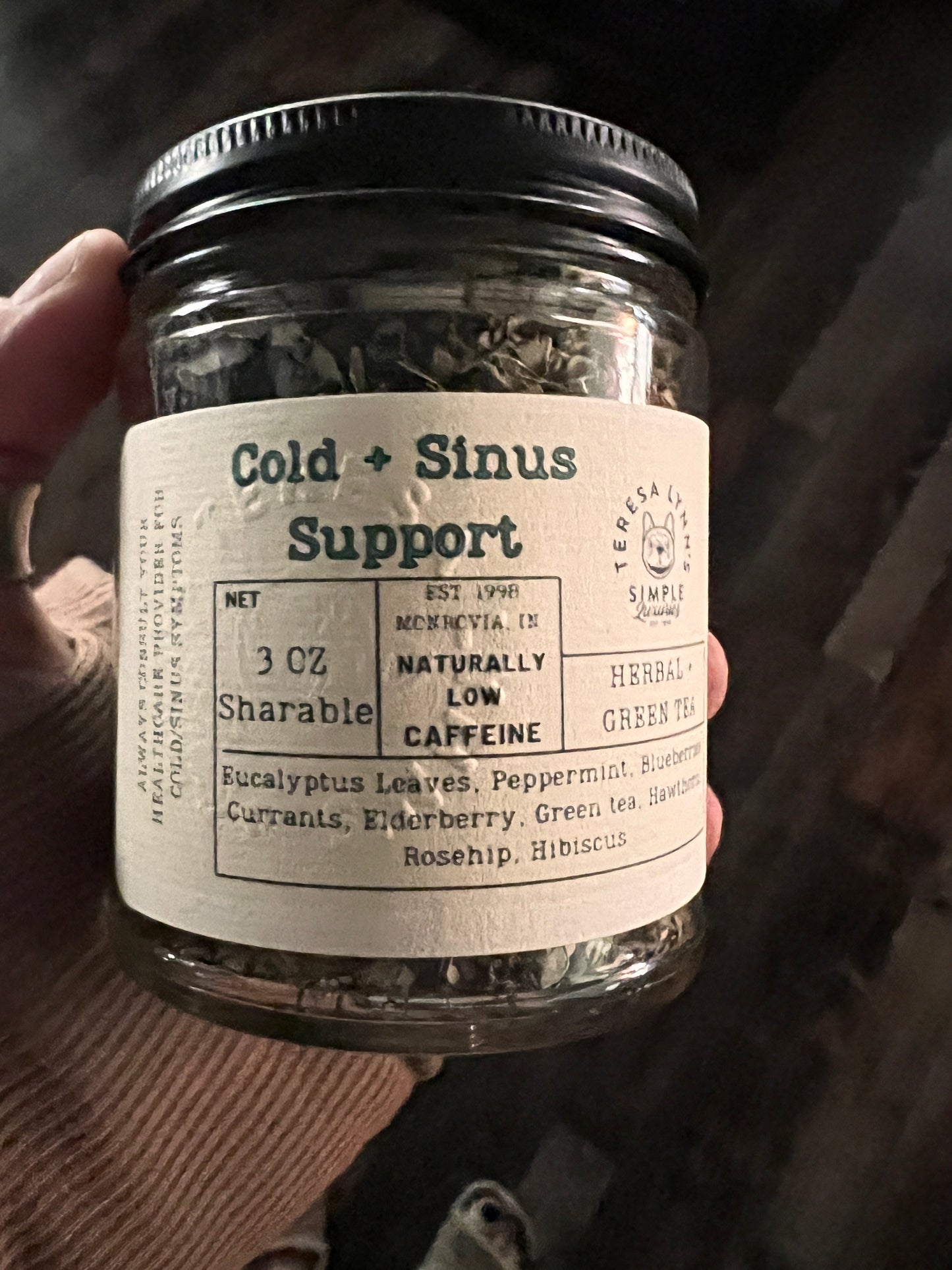 Cold and Sinus Support- Green Tea, Eucalyptus, Peppermint, Blueberries, Currants, Elderberry, Hawthorn, Rosehip, Hibiscus - The Preachers Daughter Candle Co